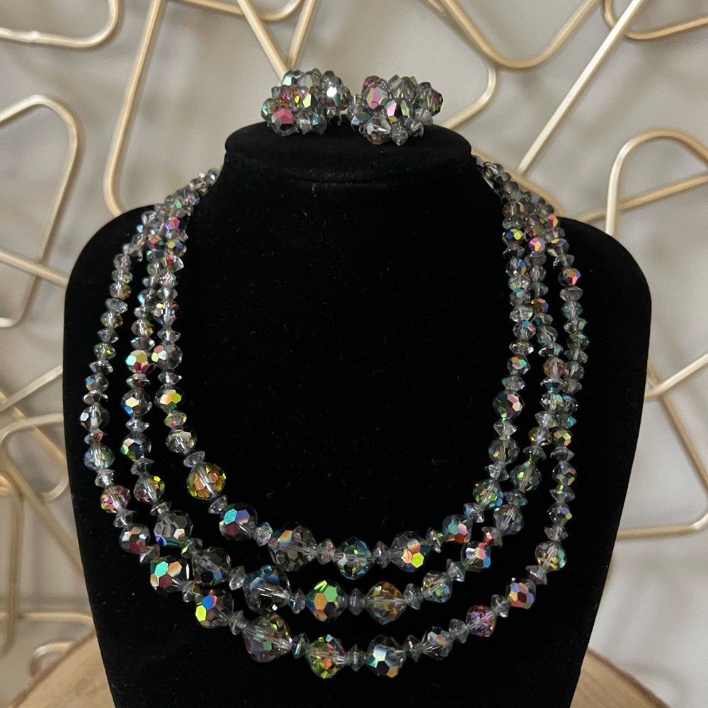 Elegant Multicolor Crystal Necklace and Earring Set